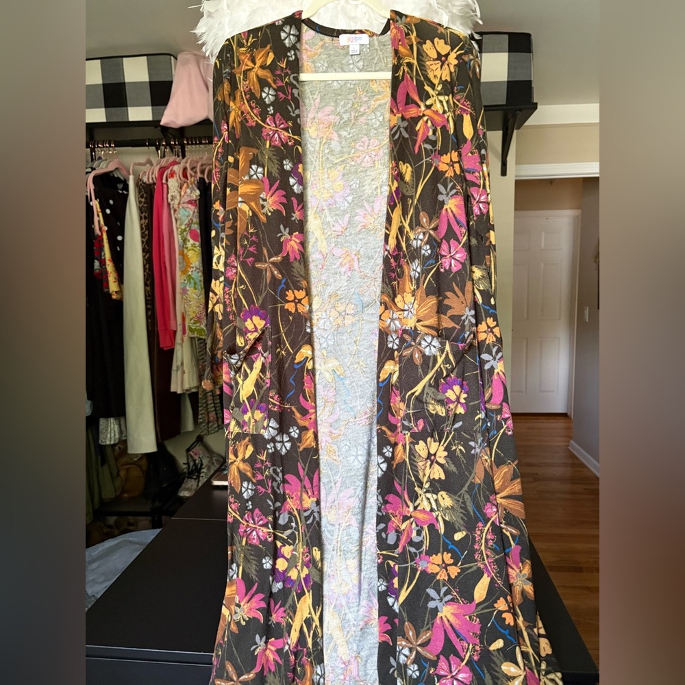 LuLaRoe Multicolor Floral Sarah Sweater - Picture 2 of 7